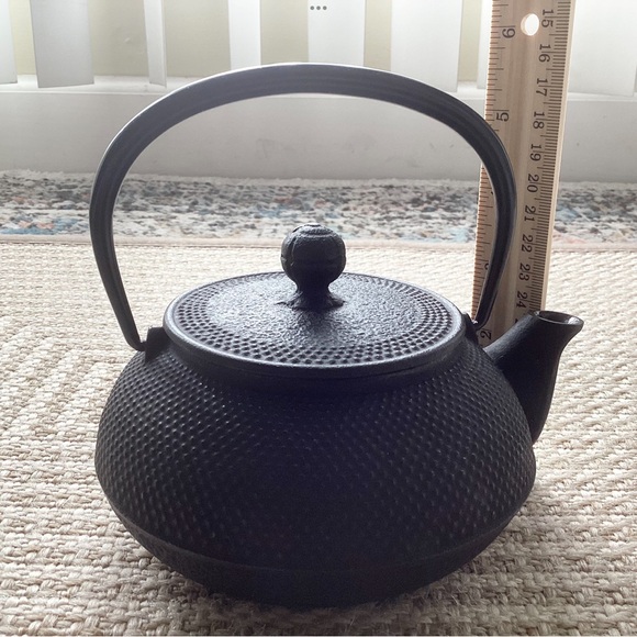 Iwachu Japanese cast iron Tetsubin teapot, Hobnail black - Picture 15 of 15